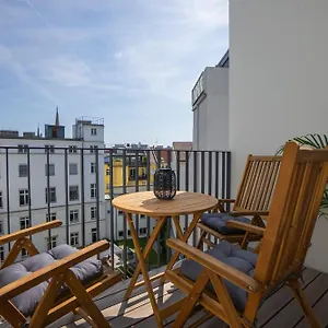 Bright Stylish With A Balcony In A Location Vienna